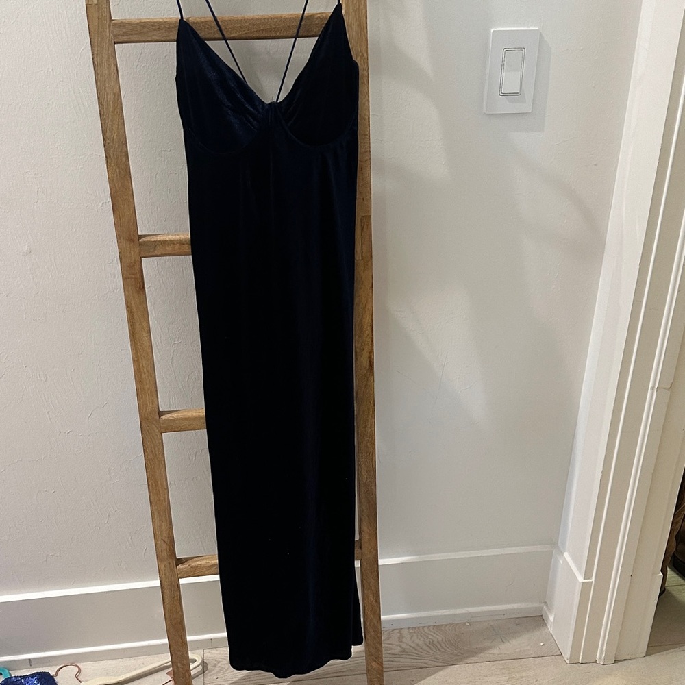 Elegant Black Maxi Dress